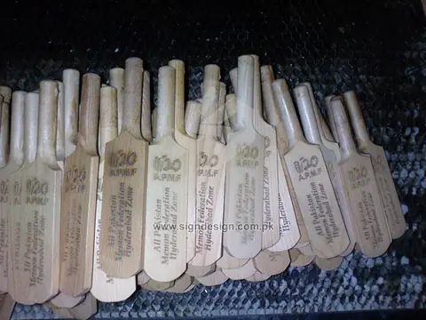 Engraved Keychain Bats for T20 – project image 1